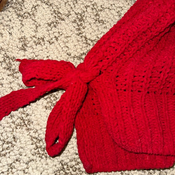 Red Sweater, Size Large - Picture 3 of 4